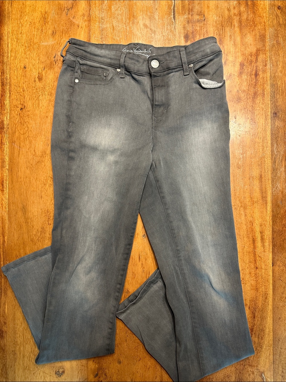 Gloria Vanderbilt Straight Leg Jeans in Charcoal Gray